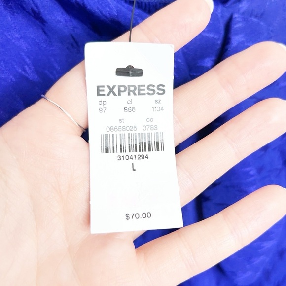 New with Tag Express Women's Royal Blue Satin Houndstooth Wide Sleeve Bodysuit - Picture 13 of 16